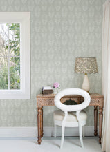 Load image into Gallery viewer, Garland