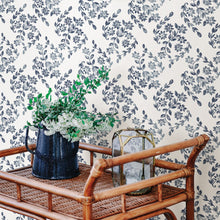 Load image into Gallery viewer, Arabesque Floral Trail Wallpaper