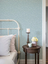 Load image into Gallery viewer, Hummelvik Daisy Trail Wallpaper