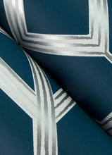 Load image into Gallery viewer, Livia Trellis Wallpaper