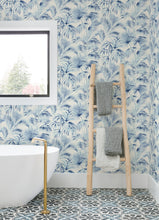 Load image into Gallery viewer, Manaus Palm Frond Wallpaper