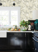 Load image into Gallery viewer, Dromma Songbirds and Sunflowers Wallpaper