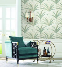 Load image into Gallery viewer, El Morocco Palm Wallpaper