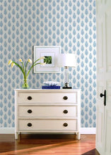 Load image into Gallery viewer, Paisley On Calico Wallpaper