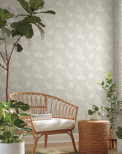 Load image into Gallery viewer, Vinca Wallpaper