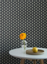 Load image into Gallery viewer, Leaf Pendant Wallpaper