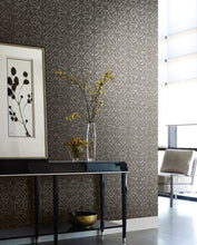 Load image into Gallery viewer, Empire Diamond Wallpaper