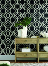 Load image into Gallery viewer, Sawgrass Trellis Wallpaper
