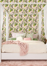 Load image into Gallery viewer, Spirit Tropical Foliage Wallpaper