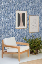 Load image into Gallery viewer, MOD PALM PEEL AND STICK WALLPAPER