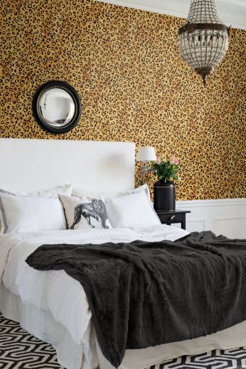 Classic Leopard - Black and White
