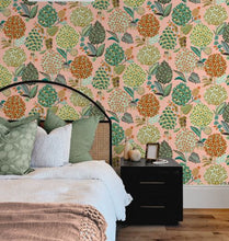 Load image into Gallery viewer, BLOOMING BULBS PEEL AND STICK WALLPAPER