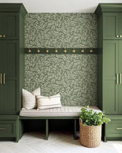 Load image into Gallery viewer, VINING LEAF TRAIL PEEL AND STICK WALLPAPER