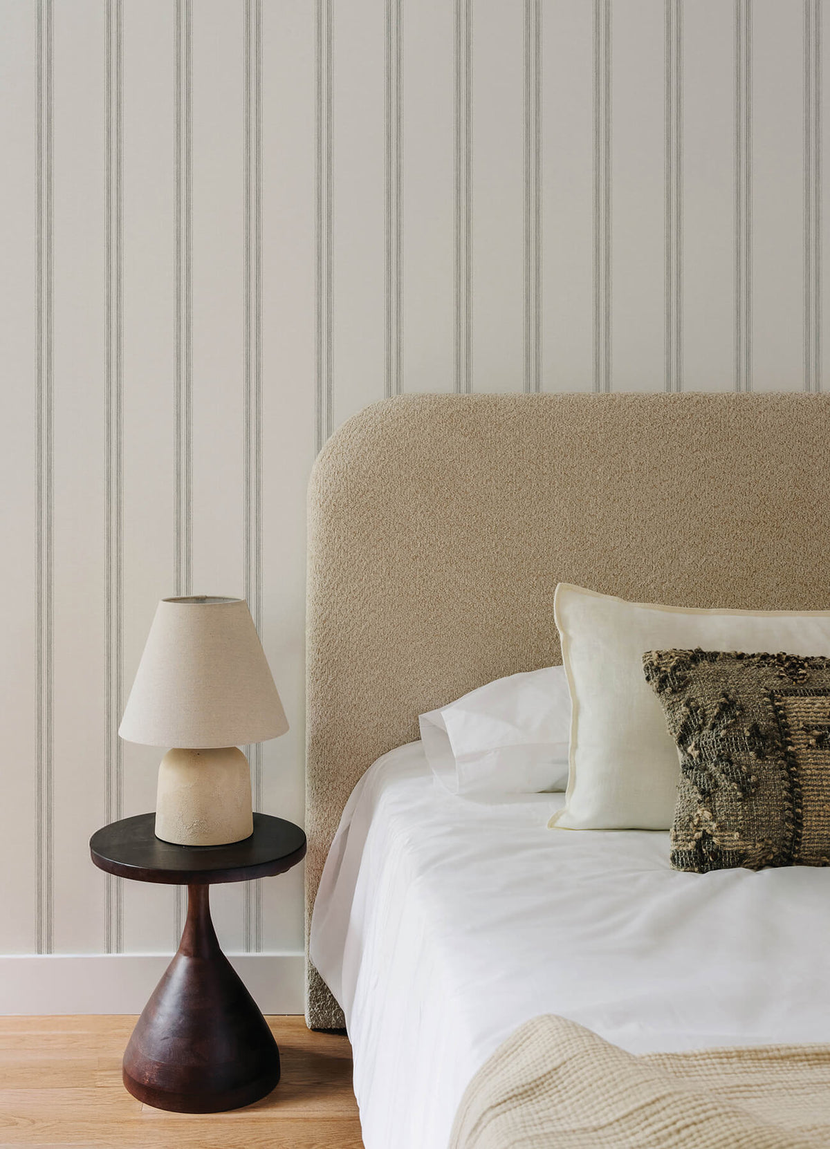 Johnny Charcoal wallpaper lifestyle – 4169-13076