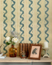 Load image into Gallery viewer, VINTAGE IKAT WALLPAPER