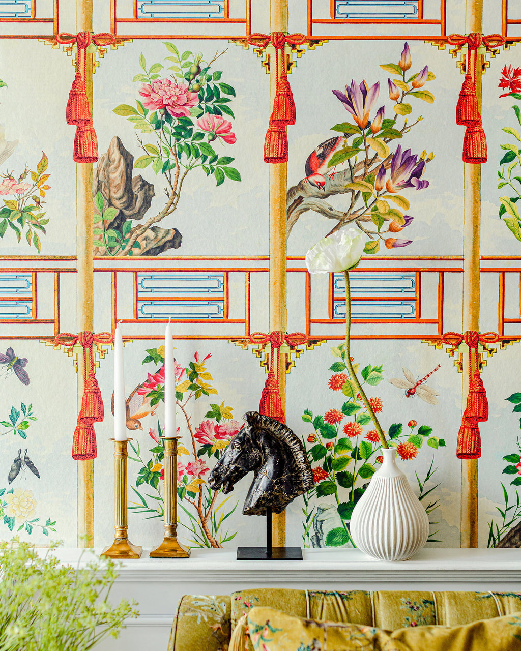 FLOWERING WALL WALLPAPER