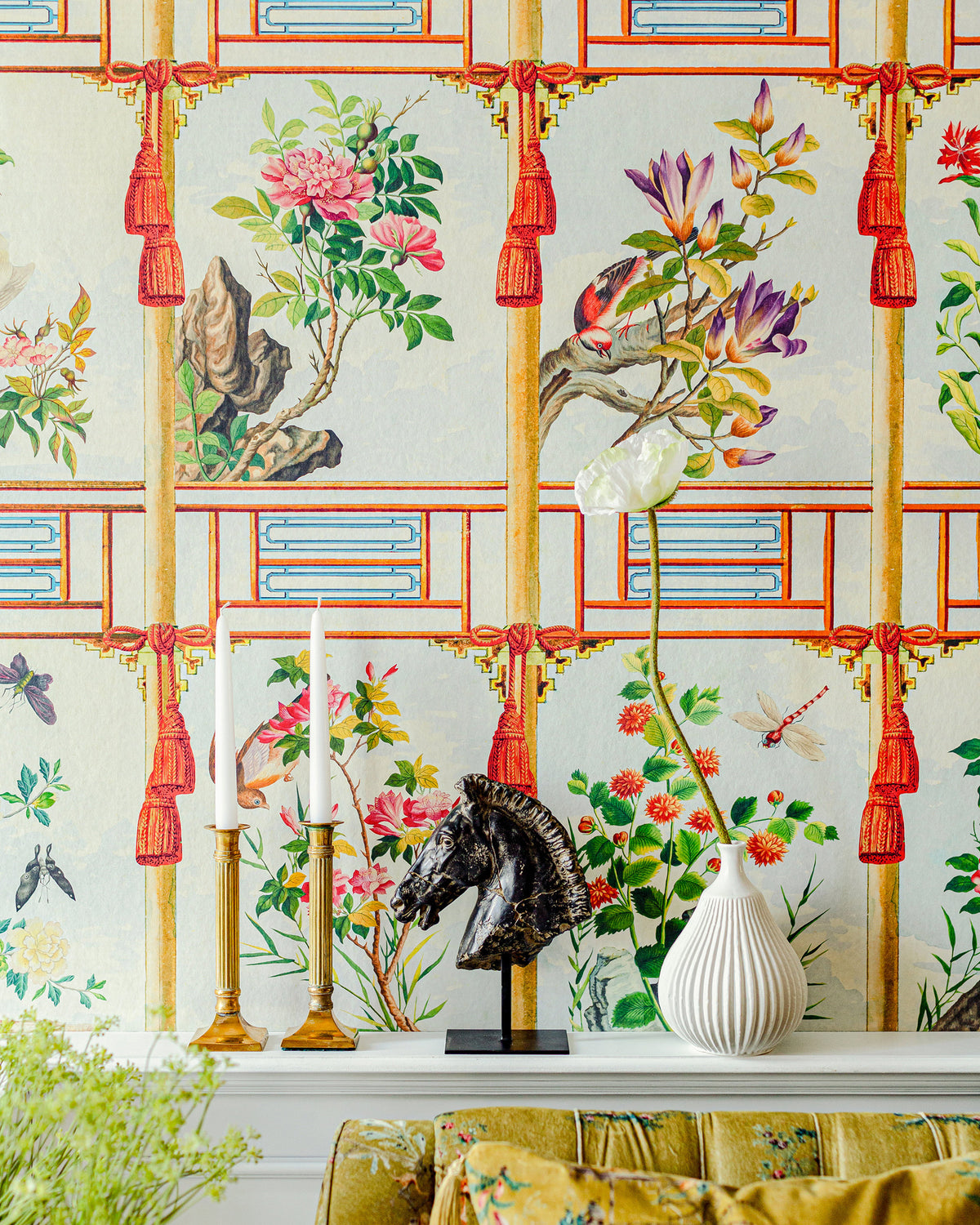 FLOWERING WALL WALLPAPER