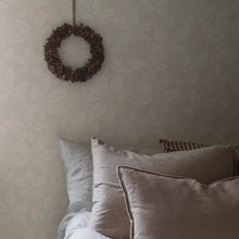 Load image into Gallery viewer, Vildvin Wallpaper in an interior setting