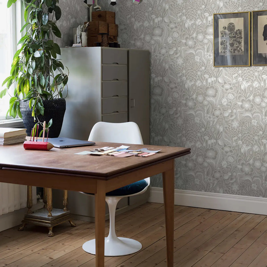 Pangsurr Wallpaper in an interior setting