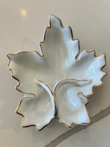 Leaf trinket tray