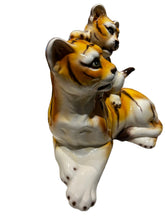 Load image into Gallery viewer, vintage italian ceramic tiger mom &amp; cub