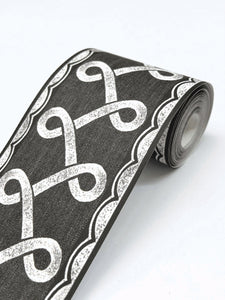Scalloped Ribbon Border