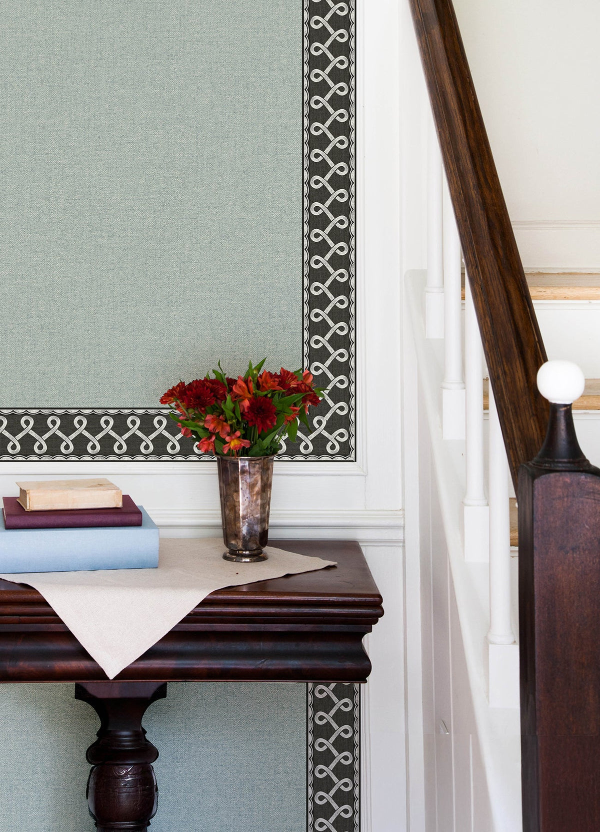 Scalloped Ribbon Border