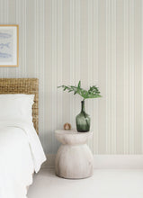 Load image into Gallery viewer, Navarres Stripe