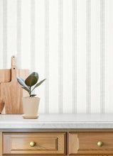 Load image into Gallery viewer, Mandevilla