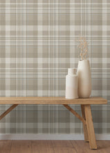 Load image into Gallery viewer, Dutton Plaid