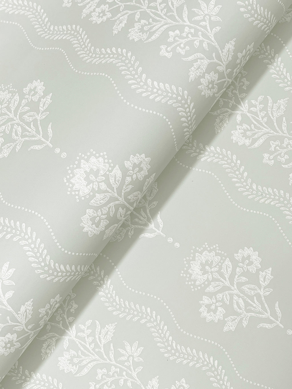 Lenea Wallpaper - Aqua wallpaper detail