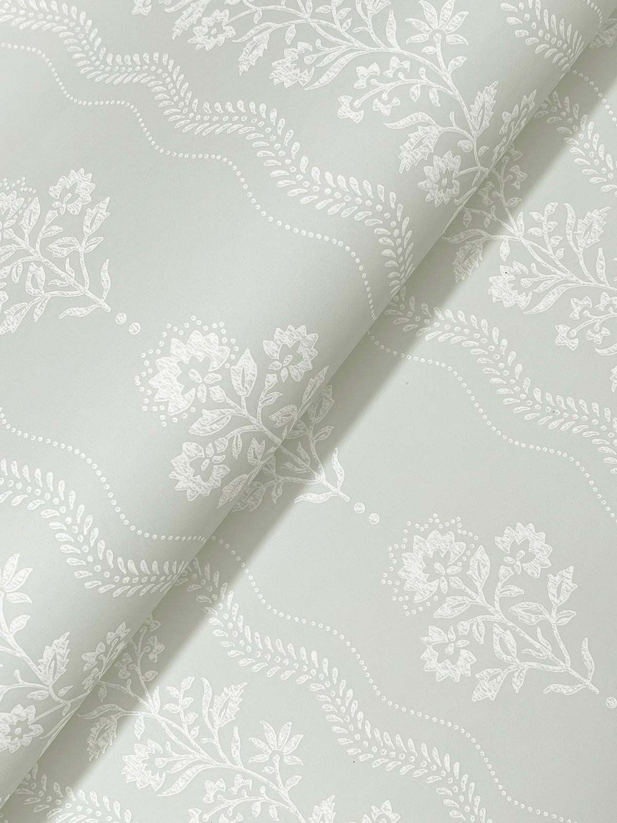Lenea Wallpaper - Aqua wallpaper detail