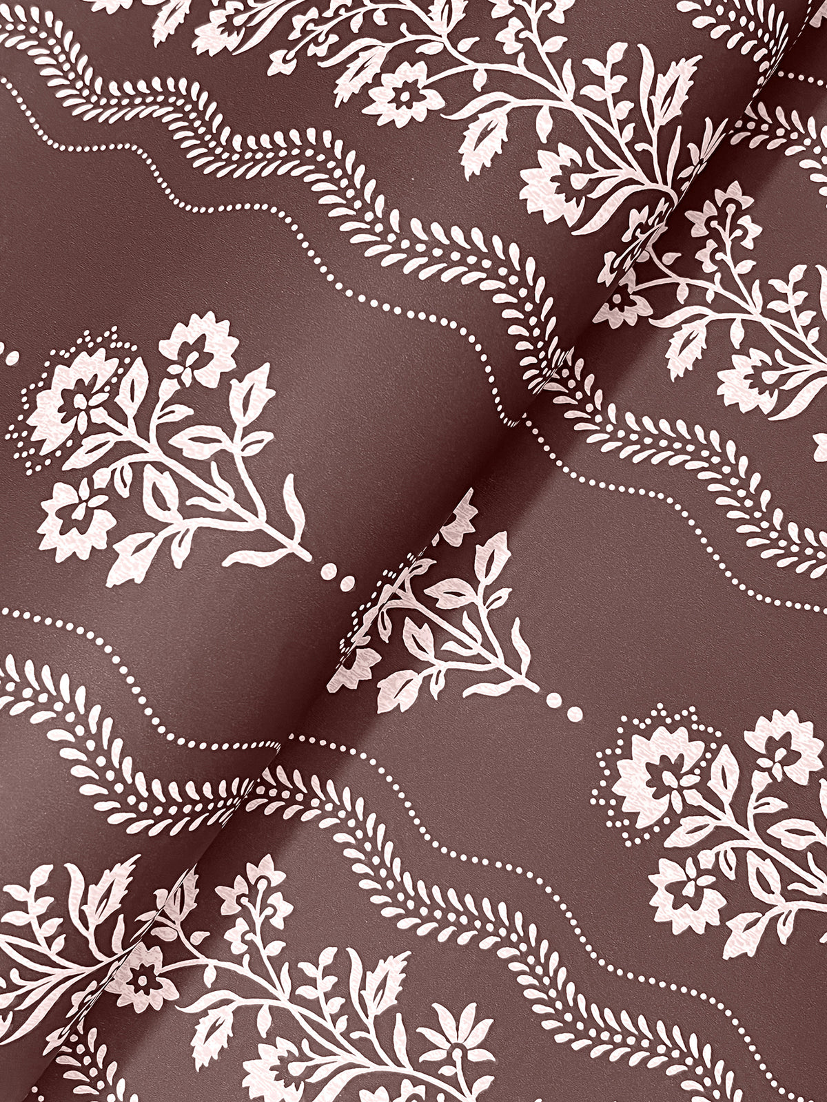 Lenea Wallpaper - Burgundy wallpaper detail