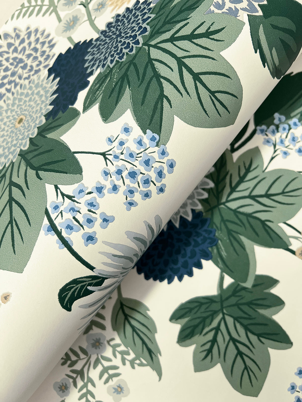 Dahlia Linen & Blue Wallpaper detail – 4212-84362