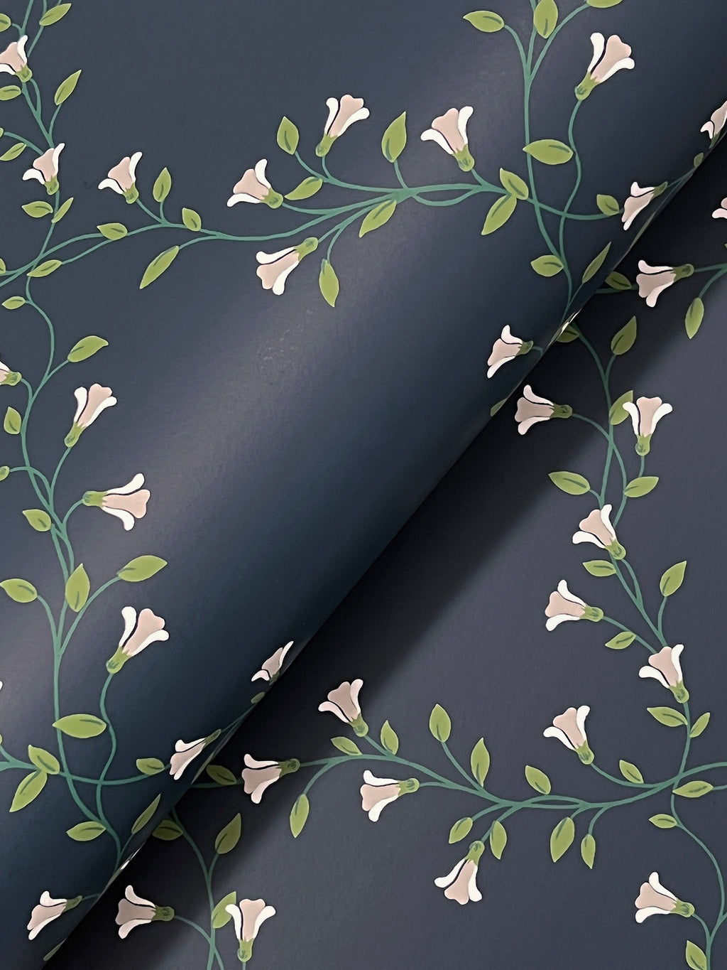 Bellflower Navy Wallpaper detail – 4212-84390