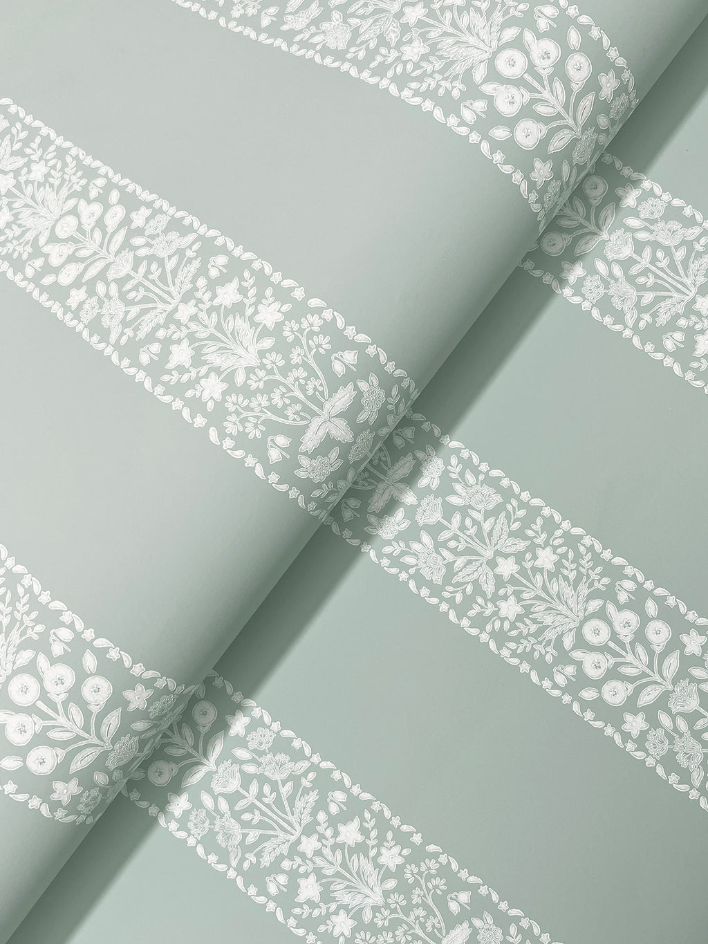 Estee Stripe Slate Wallpaper detail – 4212-84391