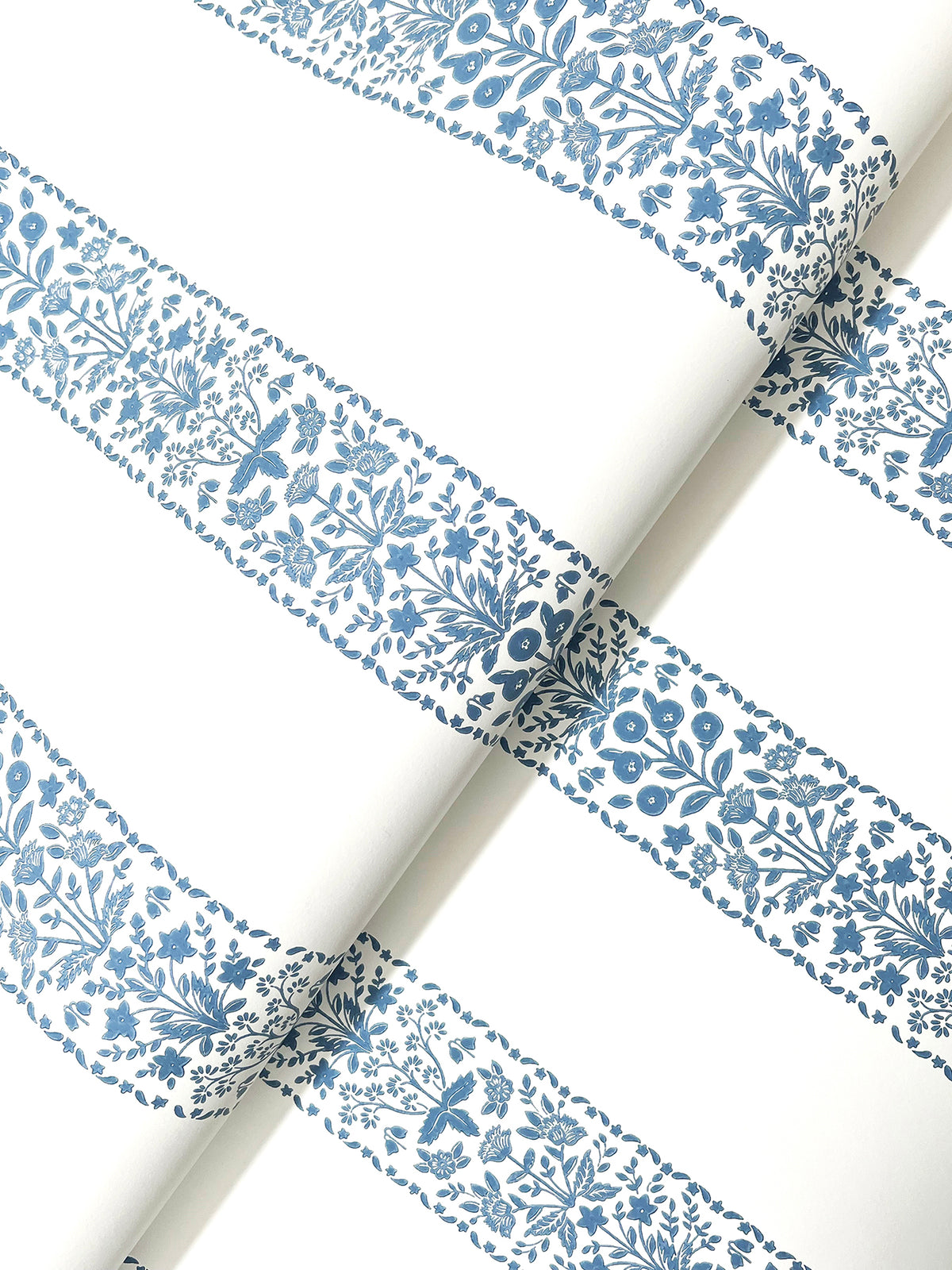Estee Stripe Blue & White Wallpaper detail – 4212-84393