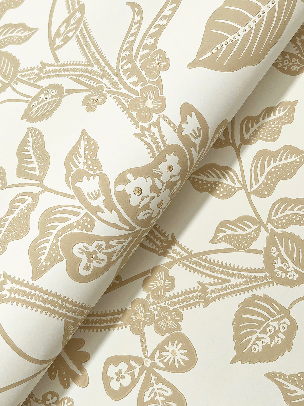 Gracie Garden Gold & Linen Wallpaper detail – 4212-84400