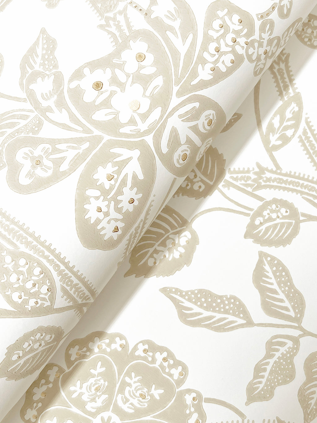 Gracie Garden Beige & White Wallpaper detail – 4212-84402