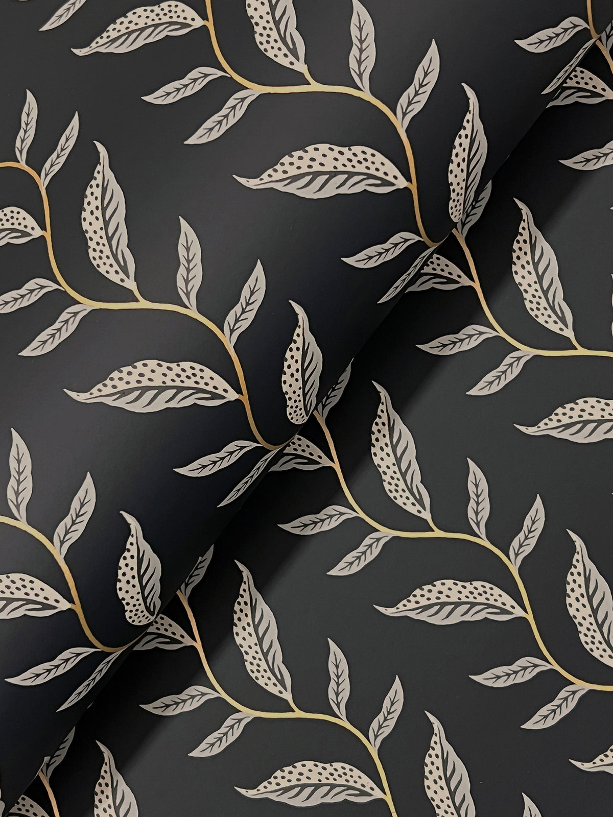 Seagrass Black Wallpaper detail – 4212-84408