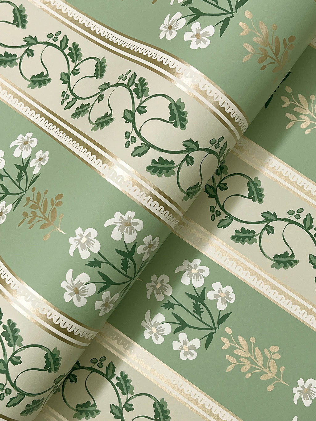Portico Sage Wallpaper detail – 4212-84418