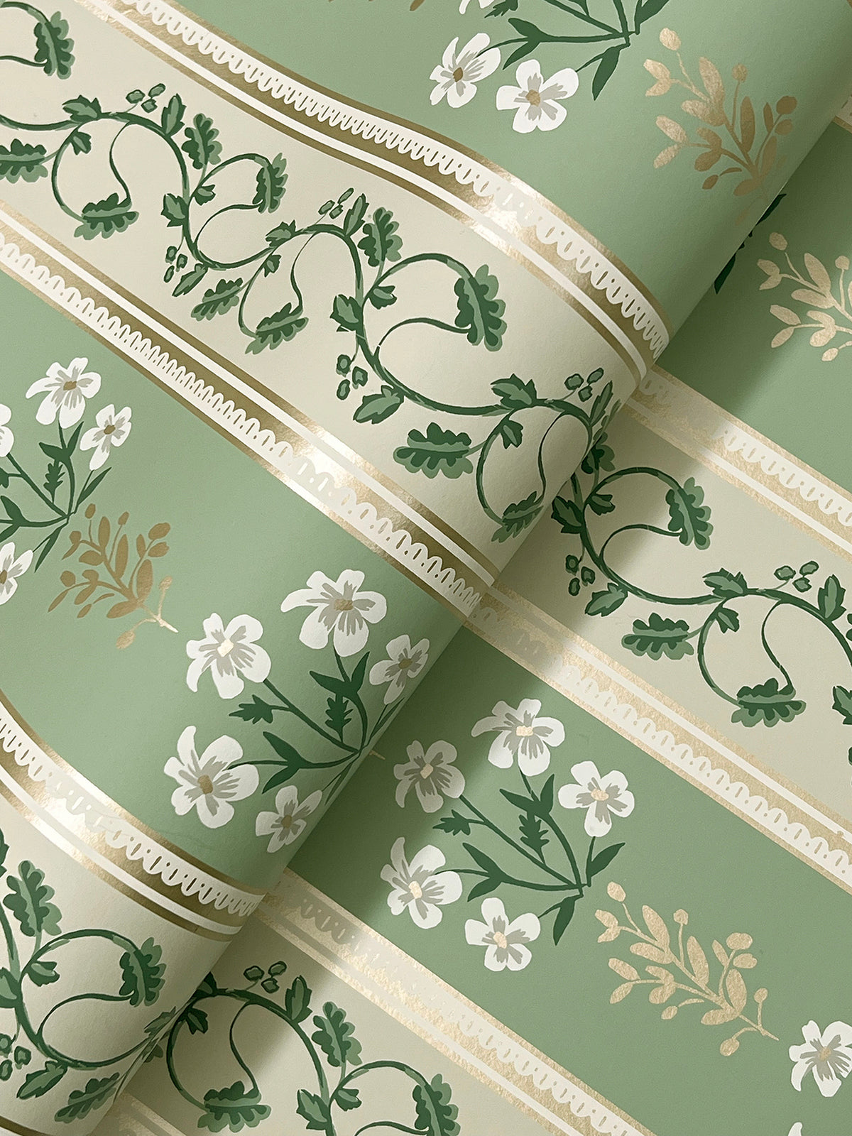 Portico Sage Wallpaper detail – 4212-84418