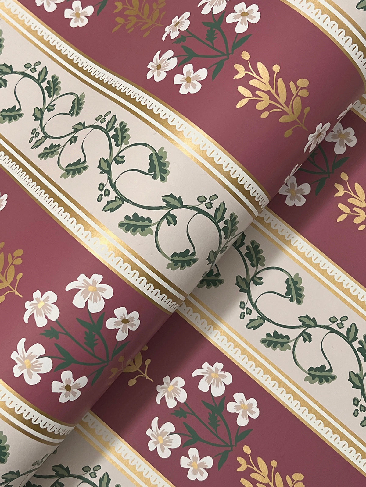 Portico Burgundy Wallpaper detail – 4212-84419