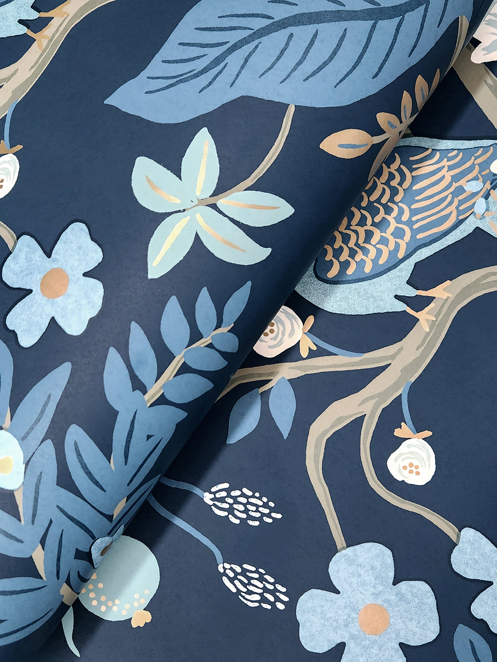 Peacock Navy Wallpaper detail – 4212-84422