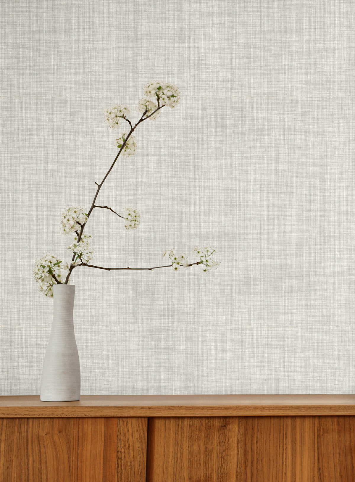 Egyptian Linen Wallpaper - Eggshell room setting