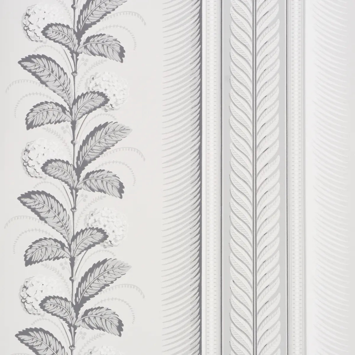 Hydrangea Drape Wallpaper - Grisaille