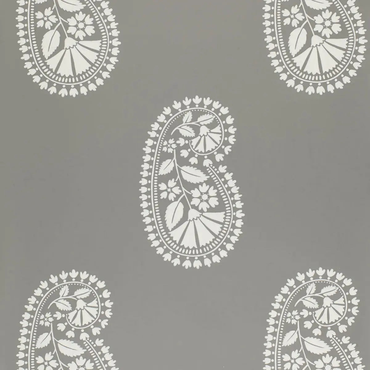 Indore Paisley Wallpaper in an interior setting