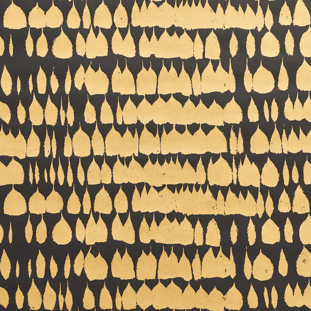 Queen Of Spain Wallpaper - Gold