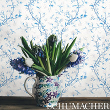 Load image into Gallery viewer, Floraison Wallpaper in an interior setting
