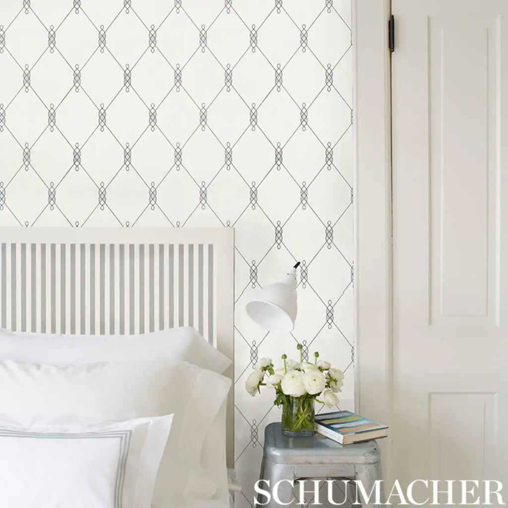 Diso Wallpaper in an interior setting